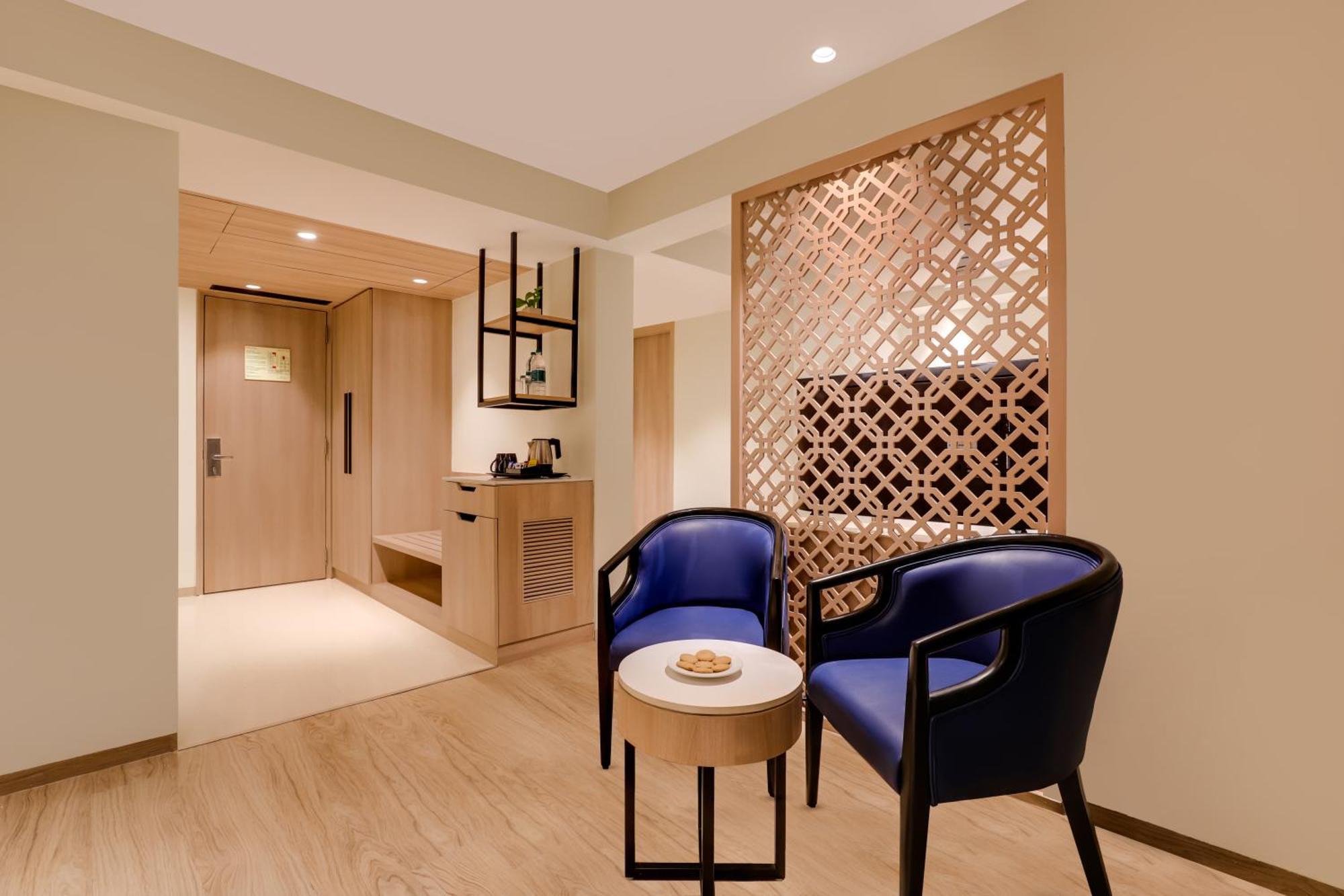 Keys Prima By Lemon Tree Hotels, Pimpri, Pune Екстериор снимка