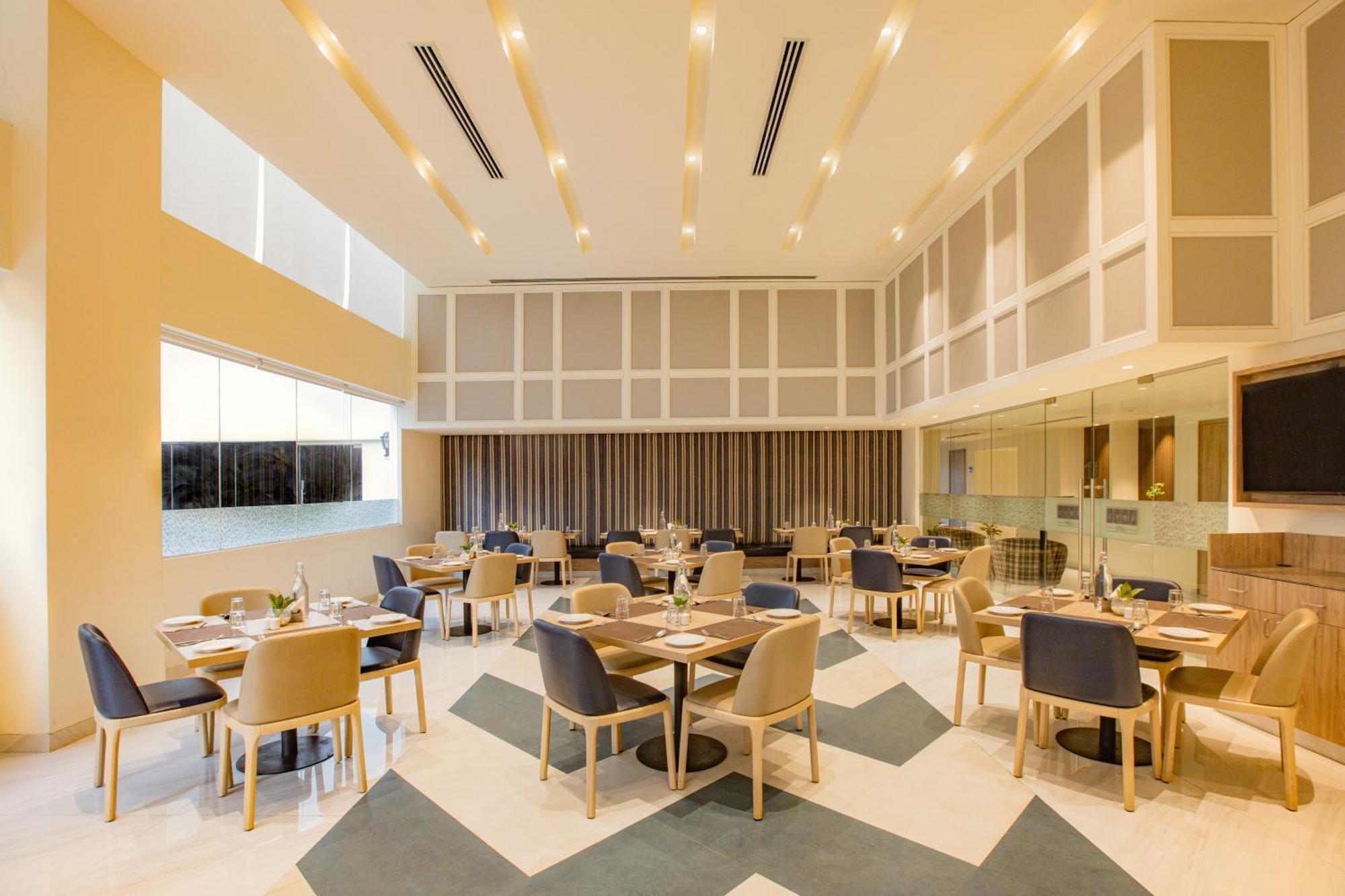 Keys Prima By Lemon Tree Hotels, Pimpri, Pune Екстериор снимка